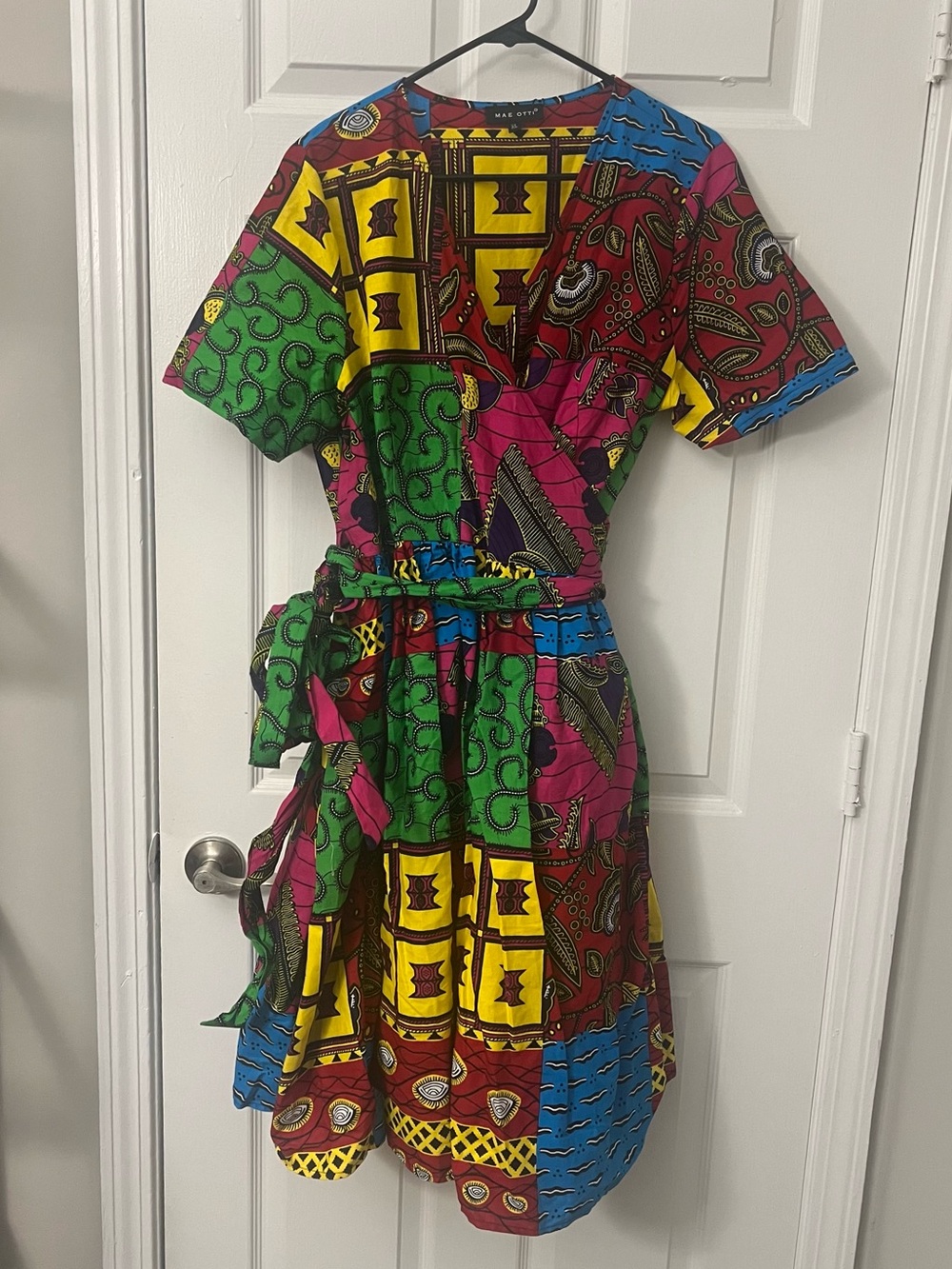 NEW Mae Otti Wrap Dress Size XL Red Yellow Green Black Blue African Print NWT